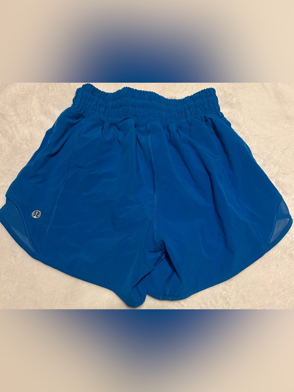 Lululemon Hotty Hot HR Shorts - Poolside Bright Blue/Aqua 3.5-4” - Picture 2 of 4